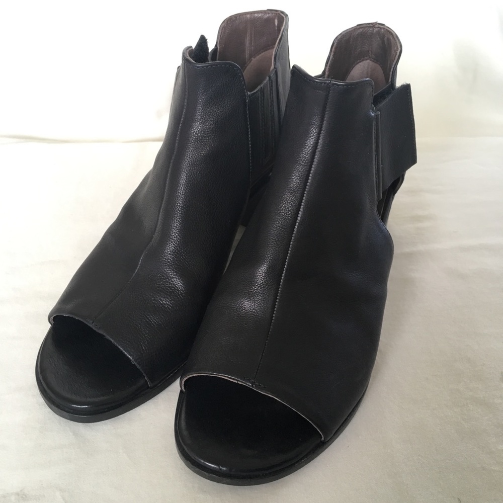 Coclico Zephira open toe booties size 37